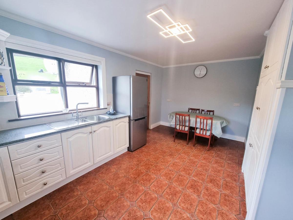 3 Bed Renovated Cottage Carramore Lake, Belmullet Ballina  Εξωτερικό φωτογραφία