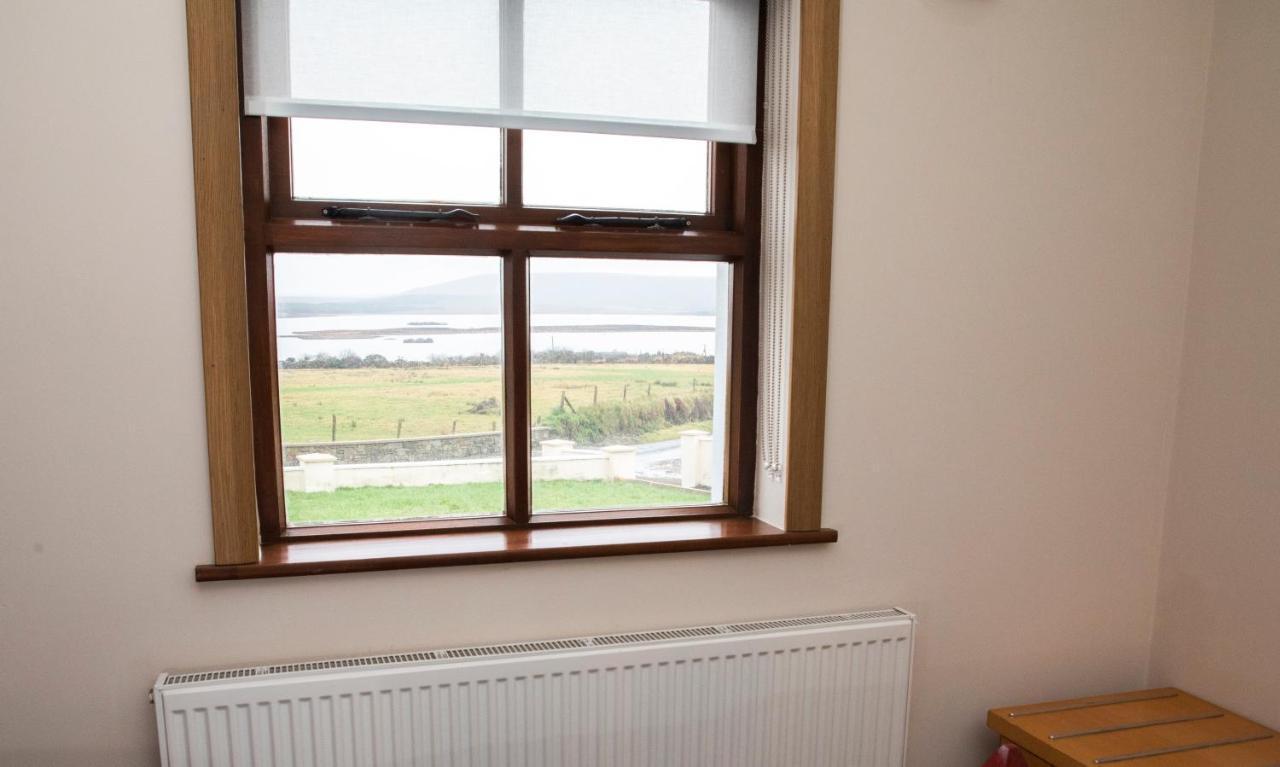 3 Bed Renovated Cottage Carramore Lake, Belmullet Ballina  Εξωτερικό φωτογραφία